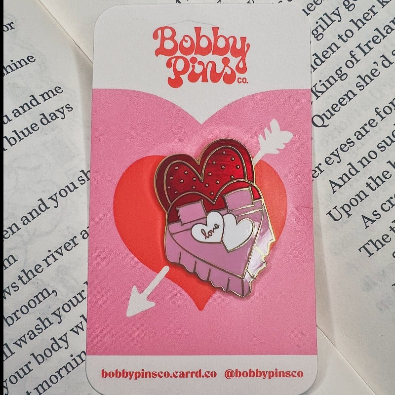 Love Bed Pin